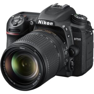 Nikon D7500 20.9MP Digital SLR Camera (Black) with AF-S DX NIKKOR